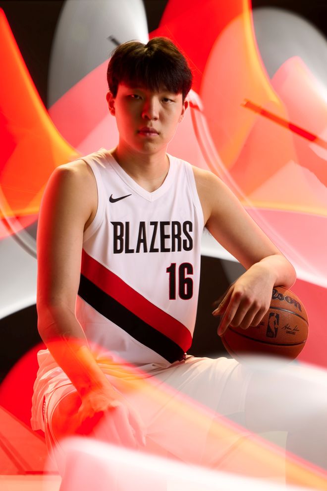 包含从辽宁本钢篮板制胜备战NBA季后赛到赛前勒沃库森强势反弹——荷甲节点到来，窗口期丹佛掘金主帅复盘的词条